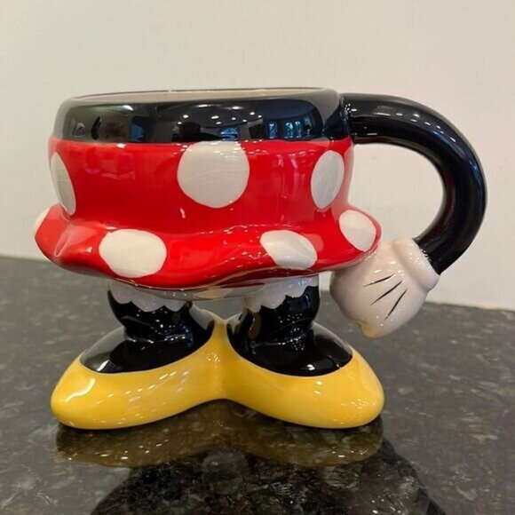 AUTHENTIC WALT DISNEY WORLD MINNIE MOUSE PORCELAIN COFFEE CUP MUG THEME Park - Picture 1 of 9